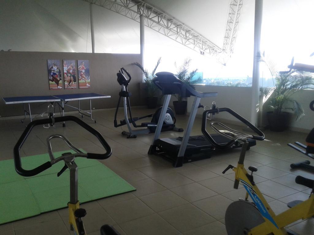 Triumph Tower Residence Cuernavaca Eksteriør bilde